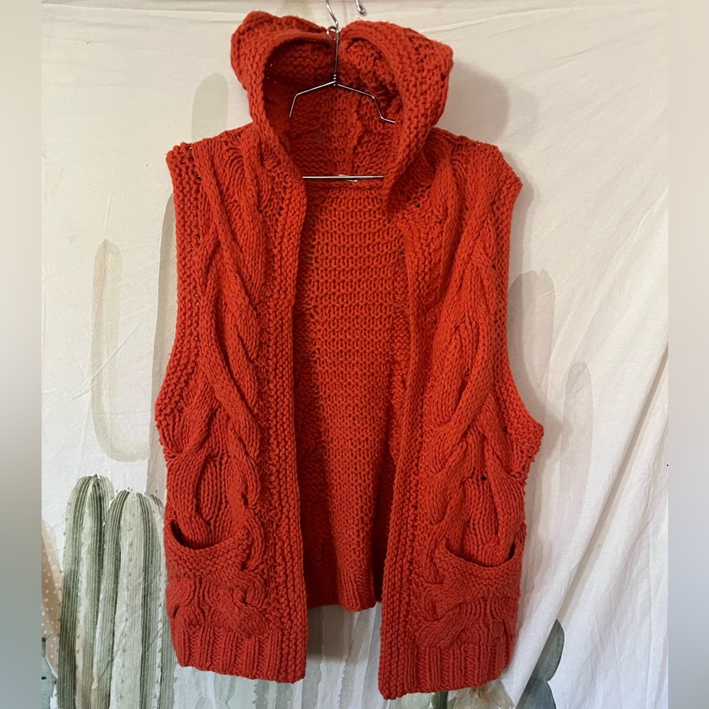 Free People Knit Hooded Vest 🌵